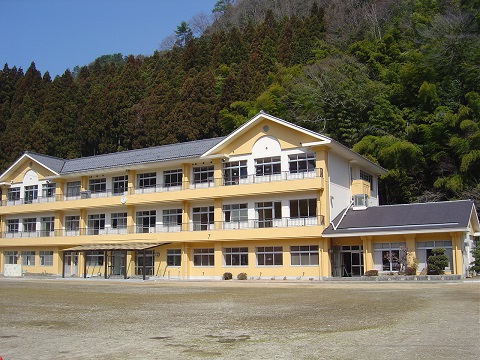 文化芸術活動体験交流施設「ふるさと元気村」の写真①