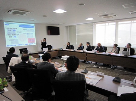 議員研修の様子