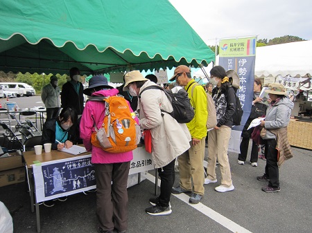 物産展の様子の写真