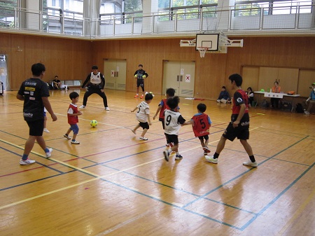 サッカー教室の様子の写真