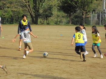 サッカー教室の様子の写真