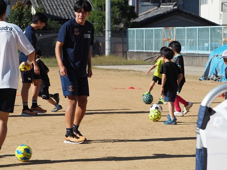 サッカー教室の様子の写真