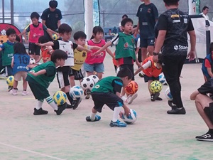 サッカー教室の様子の写真